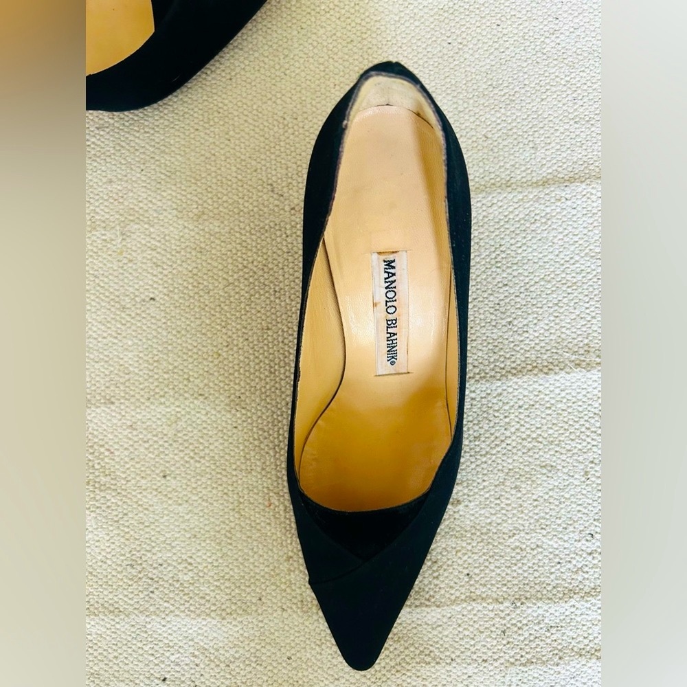 ❤️ Sale ❤️ Manolo Blahnik BB Textile-and-Suede Pump, EUC - Picture 13 of 16